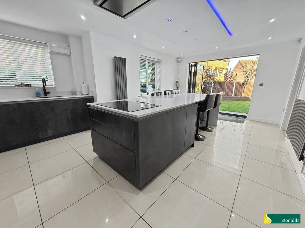 Property photo 2 of 24 10.Jpg