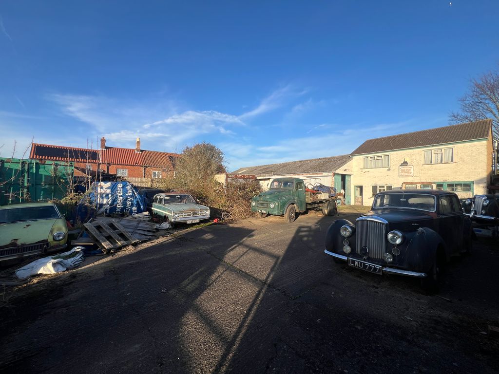 Property photo 2 of 11