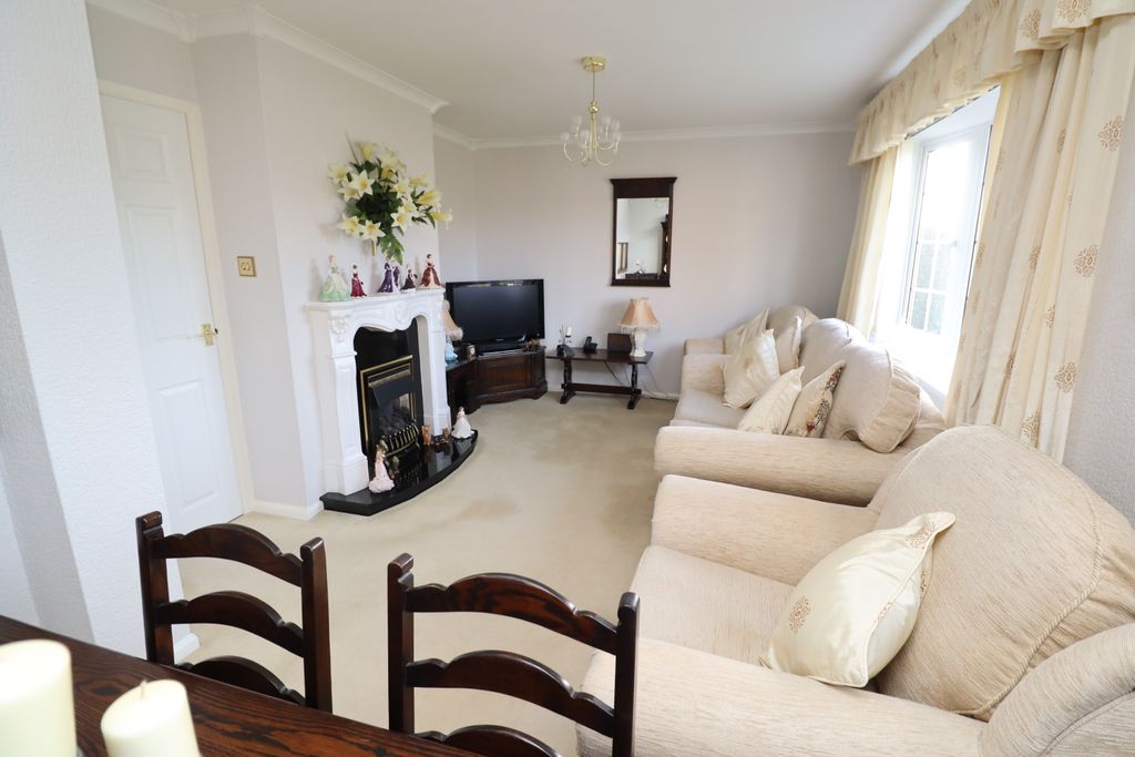 Property photo 2 of 15 Img_7453