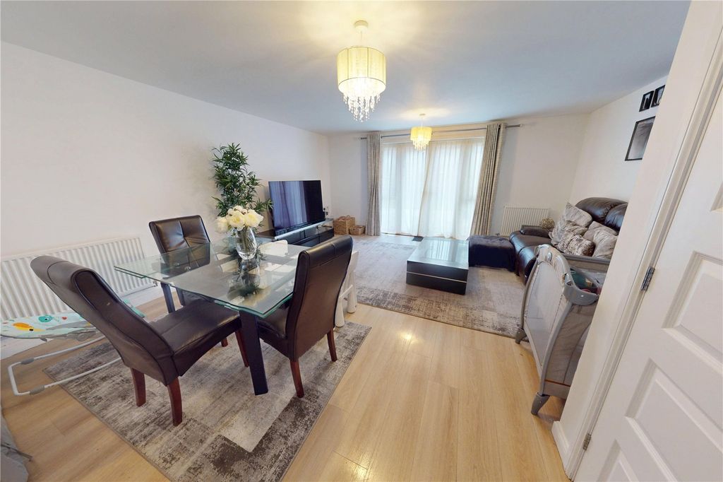 Property photo 2 of 22 Picture No. 02