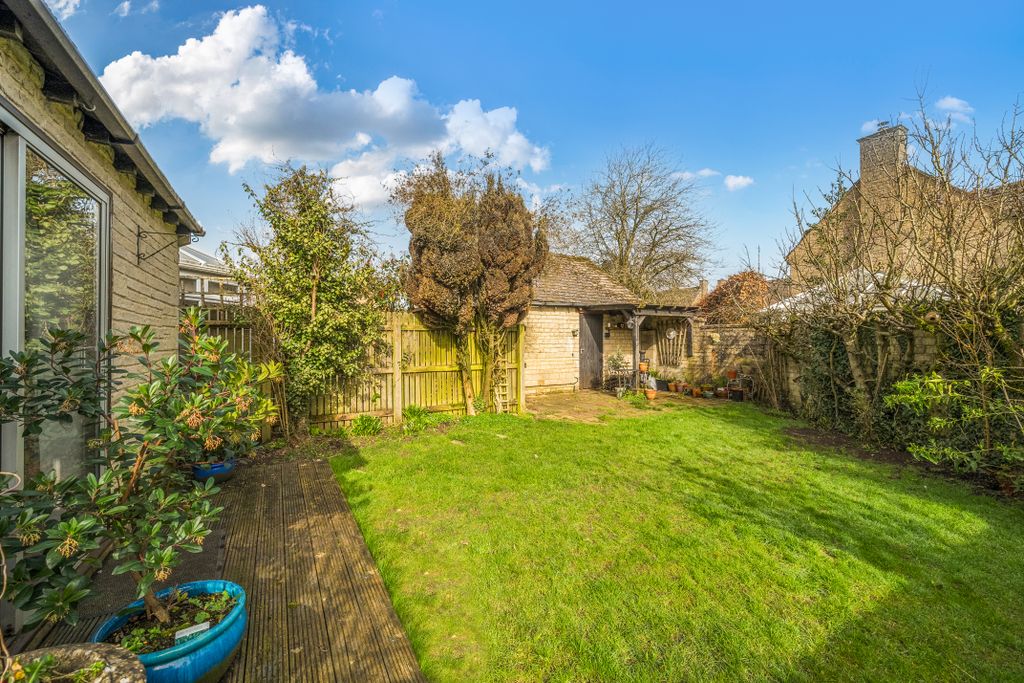 Property photo 3 of 14