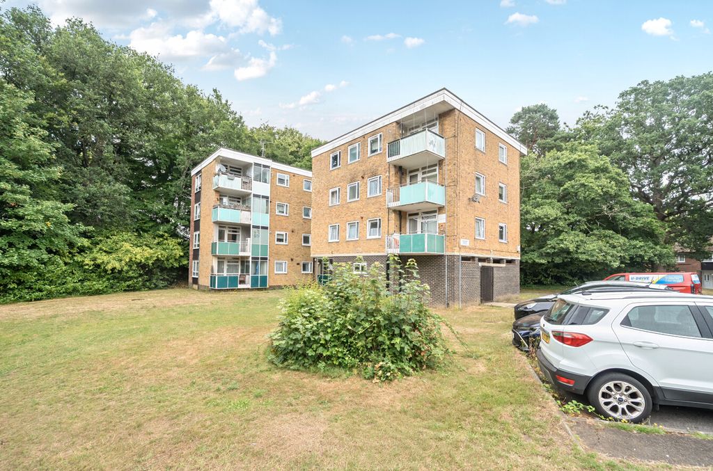 Property photo 1 of 10 1324769-1-687F6ce...