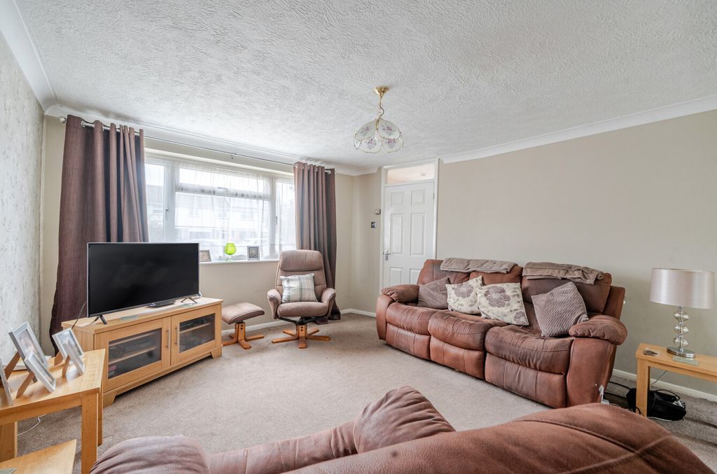 Property photo 2 of 13 1536970-4-1A16914...