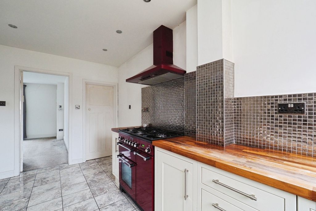 Property photo 3 of 23 Pbox-Img.Jpg