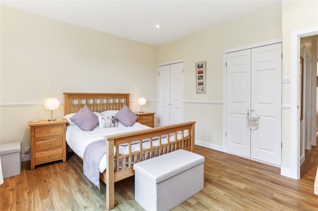 Property photo 3 of 15 Picture No. 03