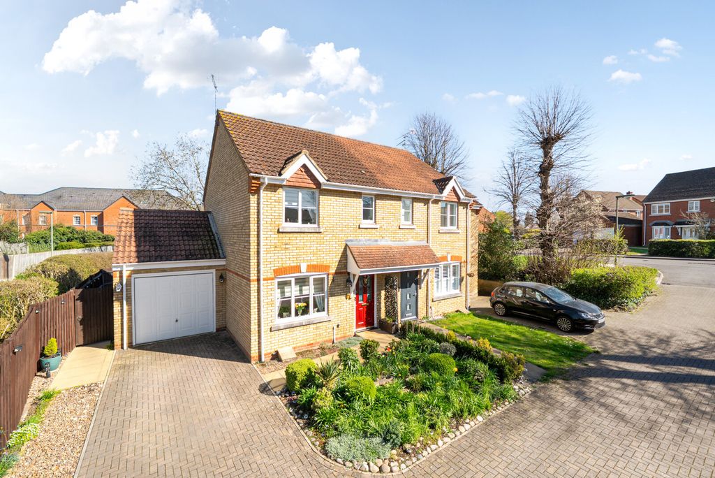 Property photo 1 of 21 1432979-1-69Baa27...