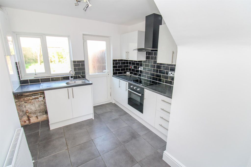 Property photo 2 of 12 Img_8454.Jpg