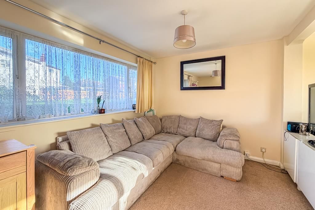 Property photo 3 of 20 Lounge/Diner