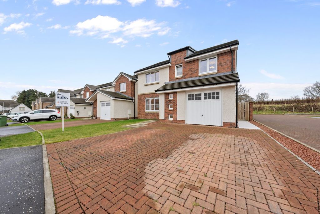 Property photo 1 of 27