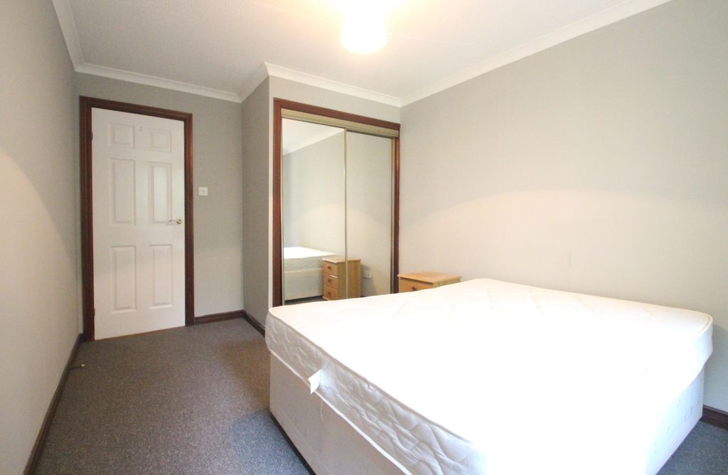 Property photo 2 of 13 Master Bedroom