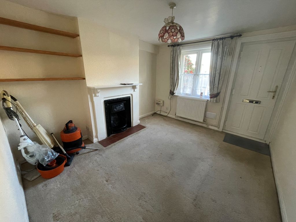 Property photo 3 of 7