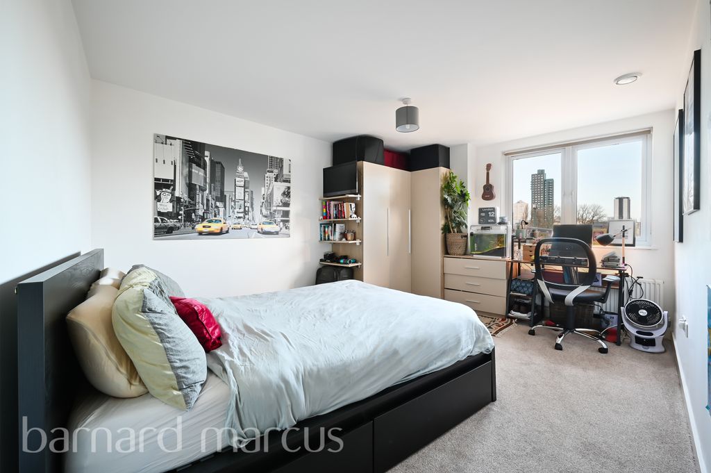 Property photo 2 of 8 Bedroom 1