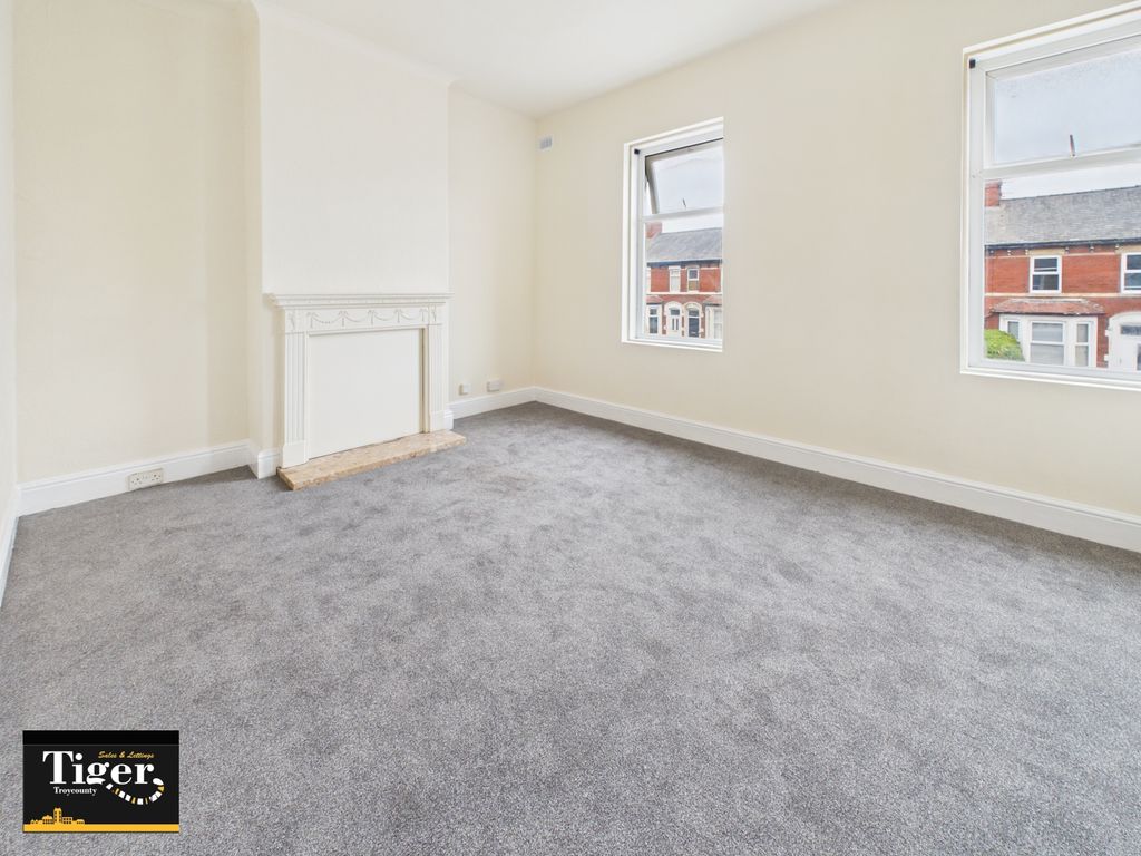 Property photo 2 of 7 Cam01931G0-Pr0394-Still005