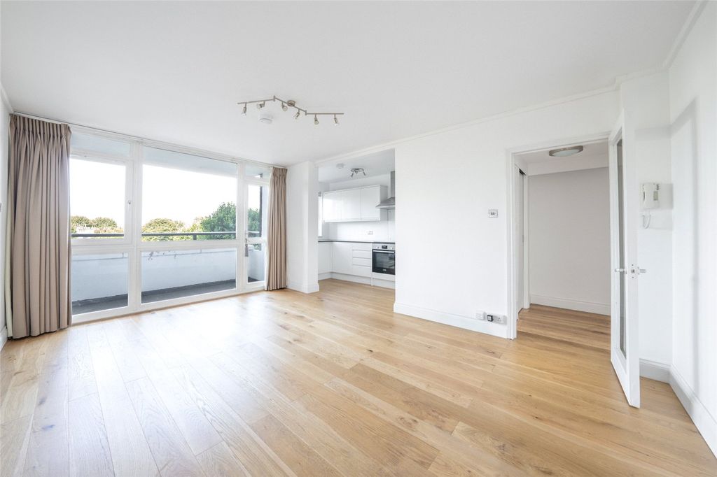 Property photo 1 of 10 Picture No. 05