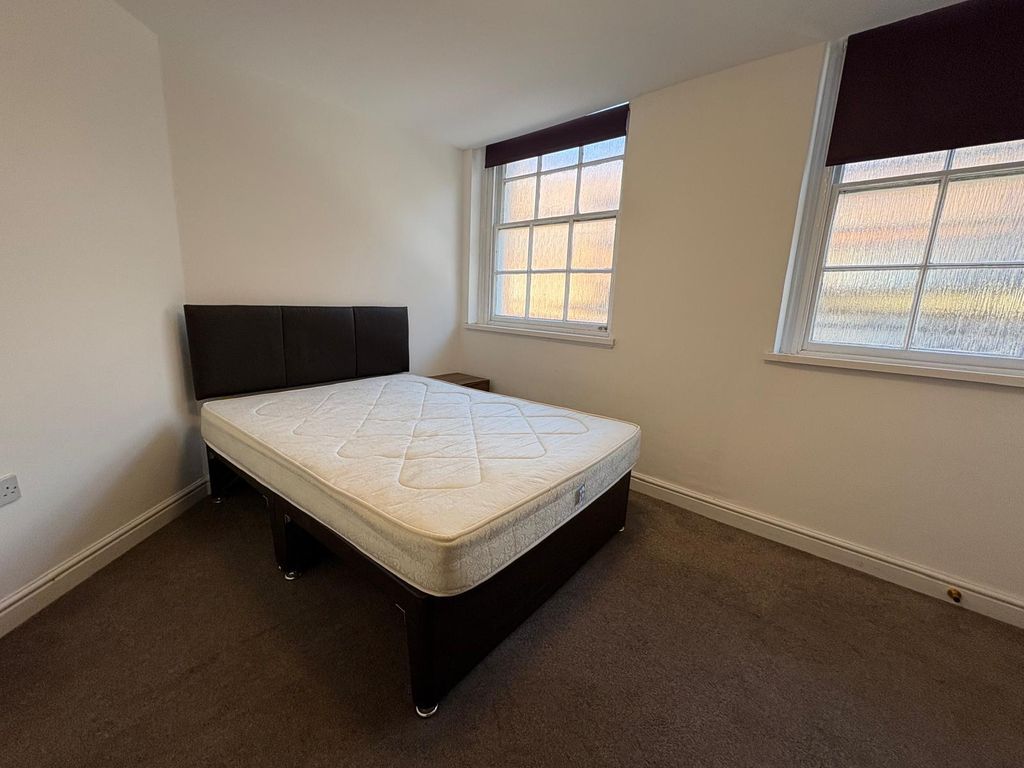 Property photo 1 of 4 Room 202, Harts House