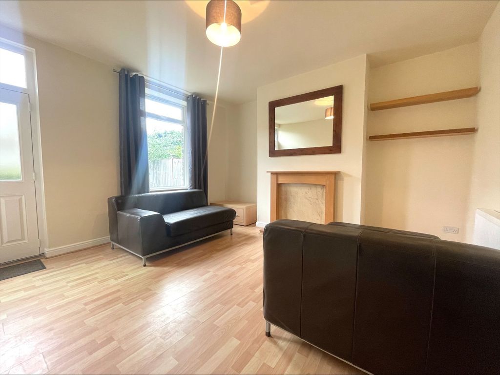 Property photo 3 of 11 Picture No. 16