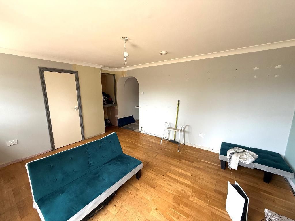 Property photo 3 of 11 Photo 3