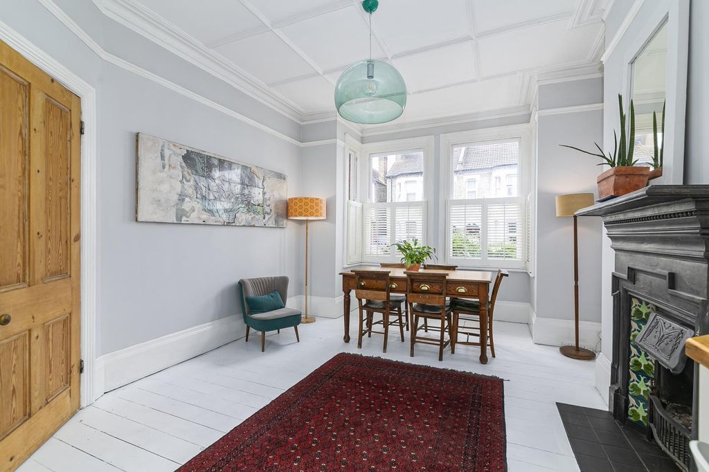 Property photo 1 of 25