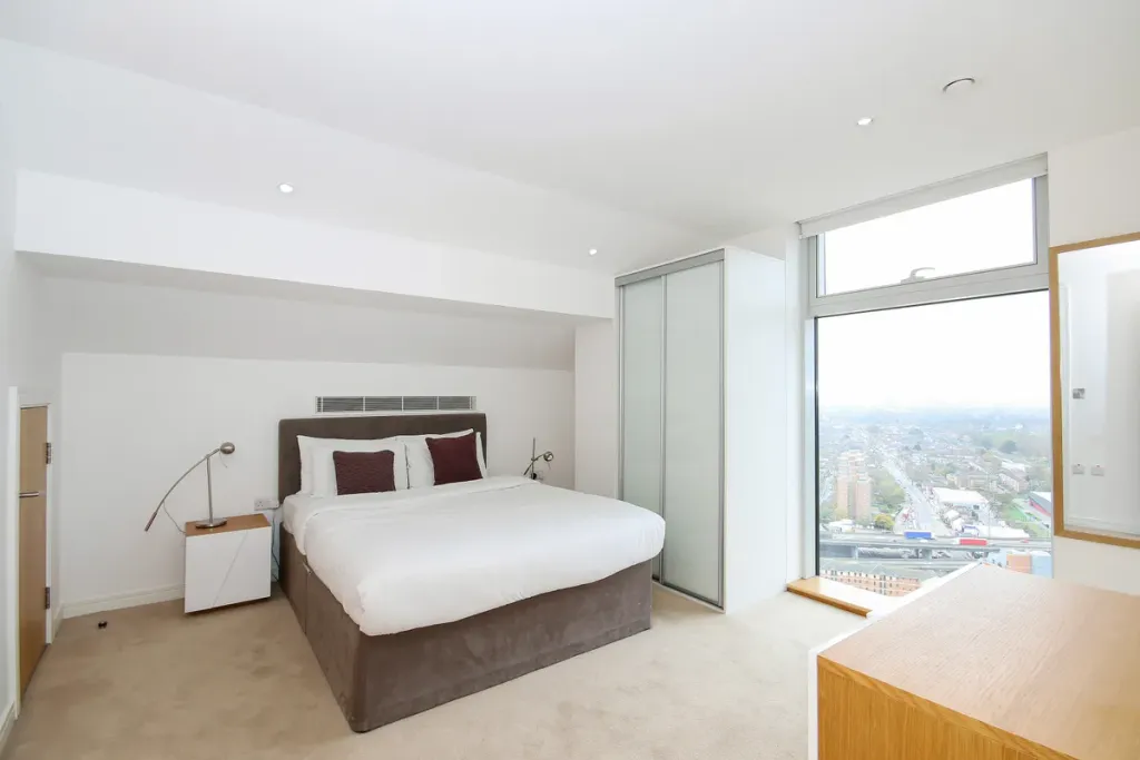 Property photo 2 of 9