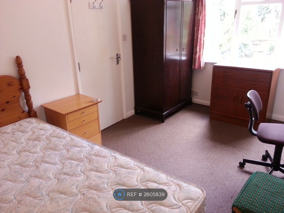 Property photo 3 of 12 Bedroom