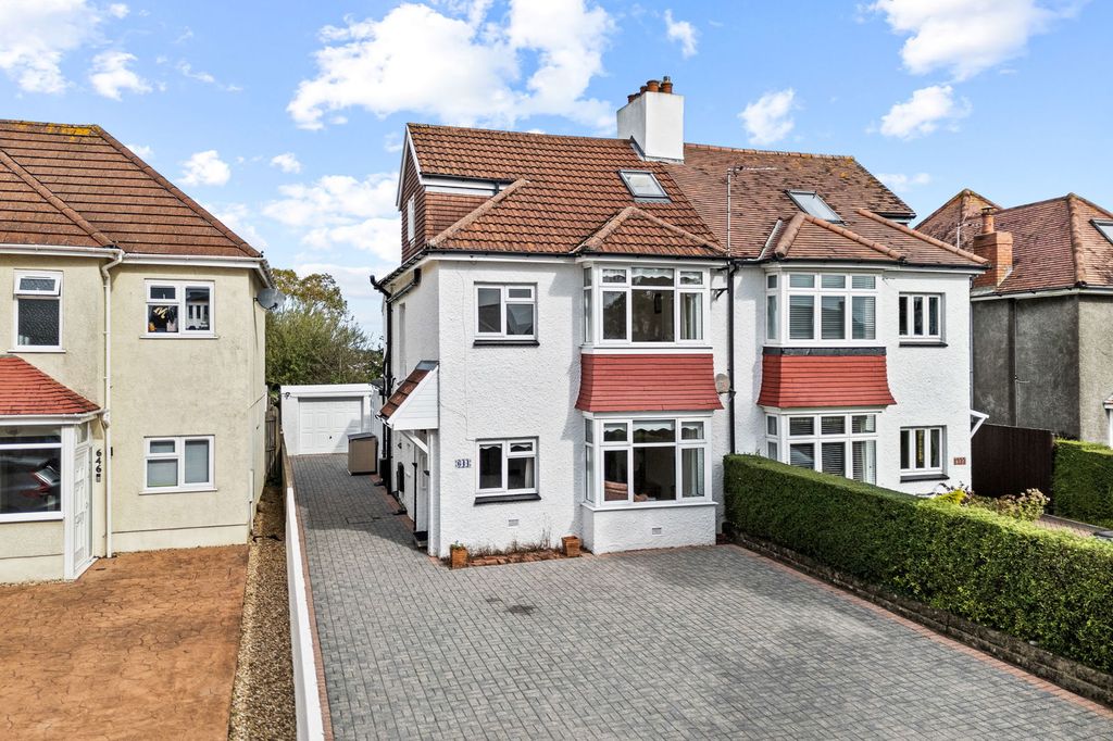 Property photo 1 of 34