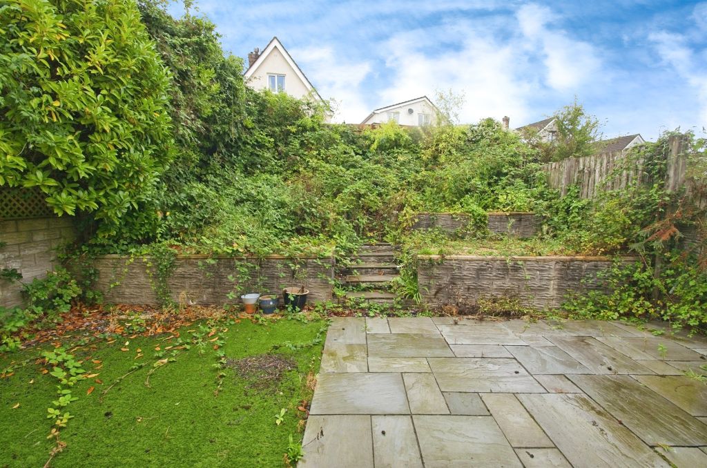 Property photo 2 of 20