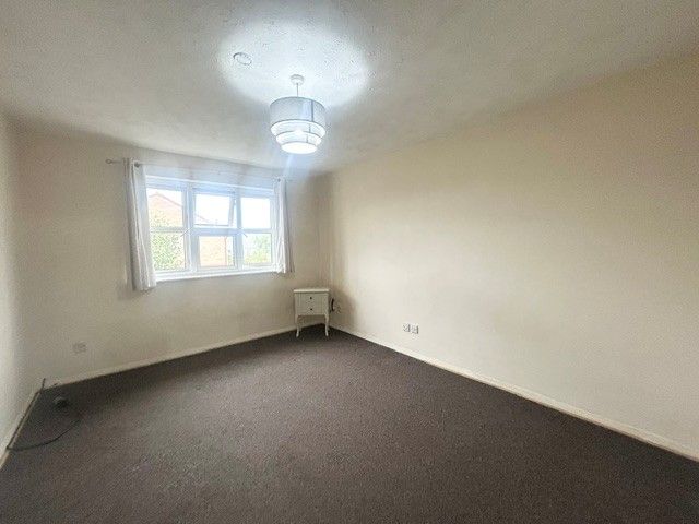Property photo 3 of 4
