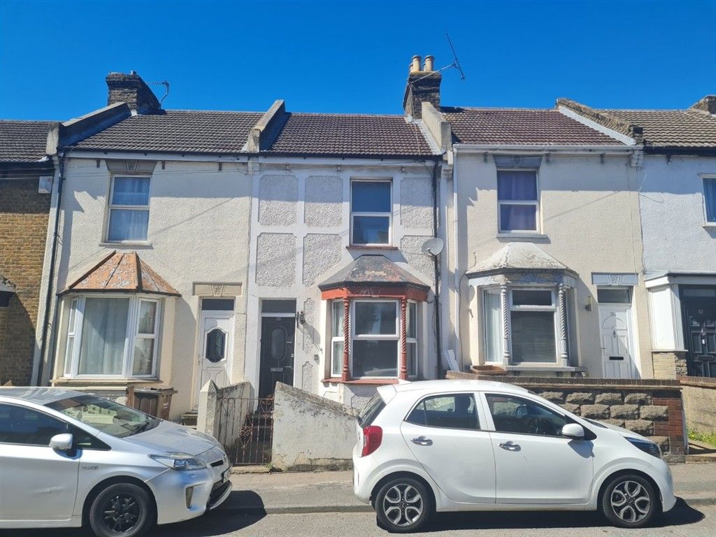 Property photo 1 of 5