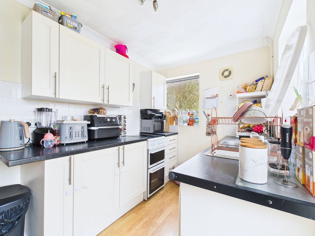 Property photo 3 of 7 Cam01909G0-Pr0468-Still005