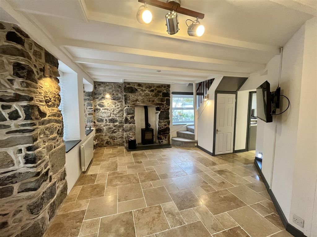 Property photo 2 of 20 20251127_120646948_Ios.Jpg