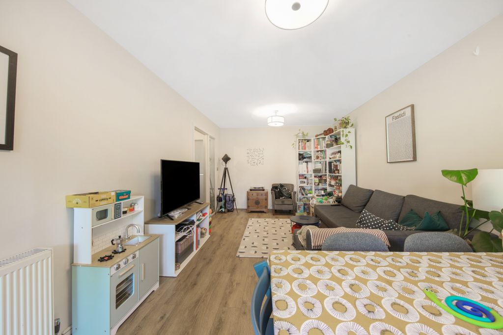 Property photo 3 of 15 2.Jpg