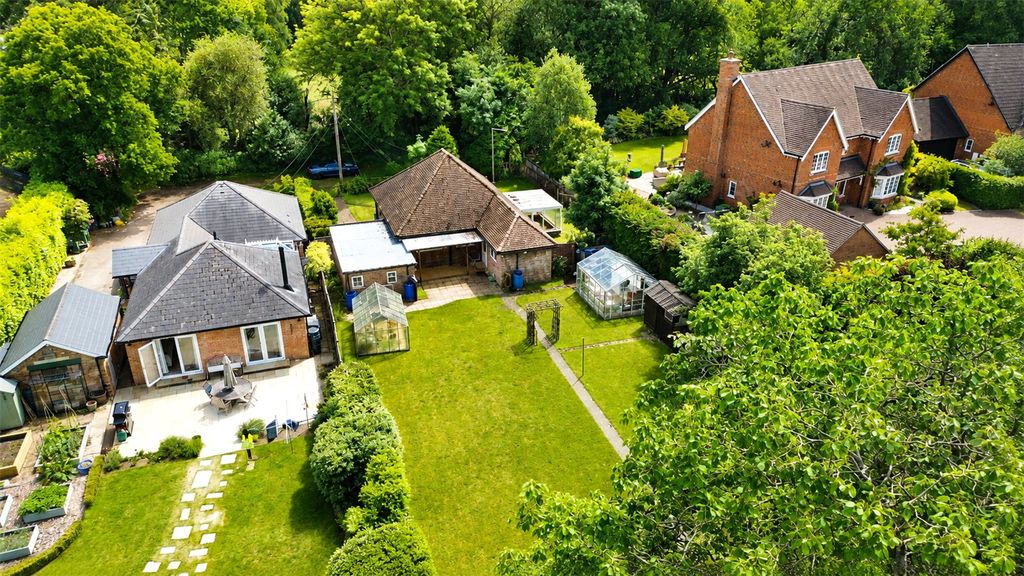 Property photo 3 of 11 Picture No. 29