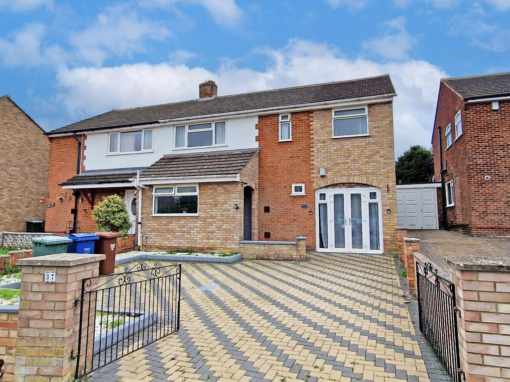 Property photo 1 of 21 Front