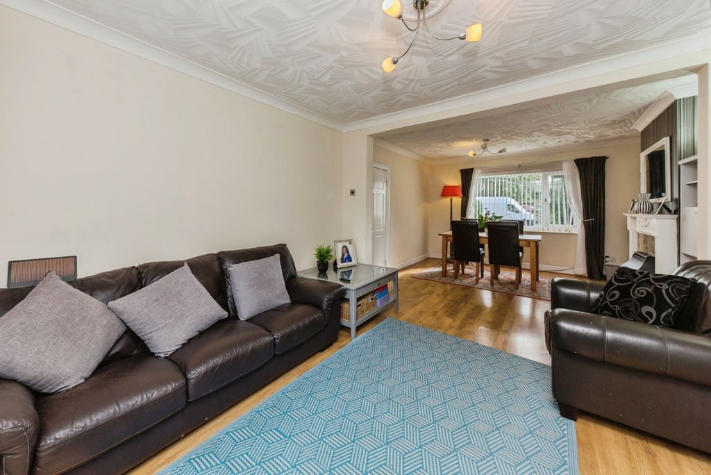 Property photo 2 of 15 Pbox-Img.Jpg