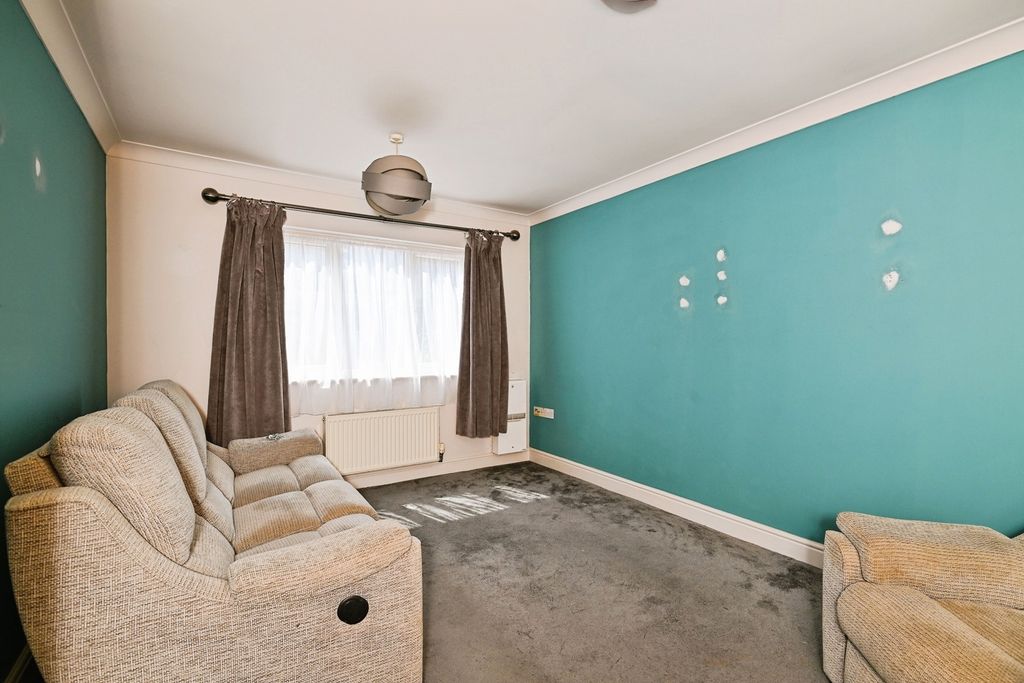 Property photo 2 of 10 Pbox-Img.Jpg
