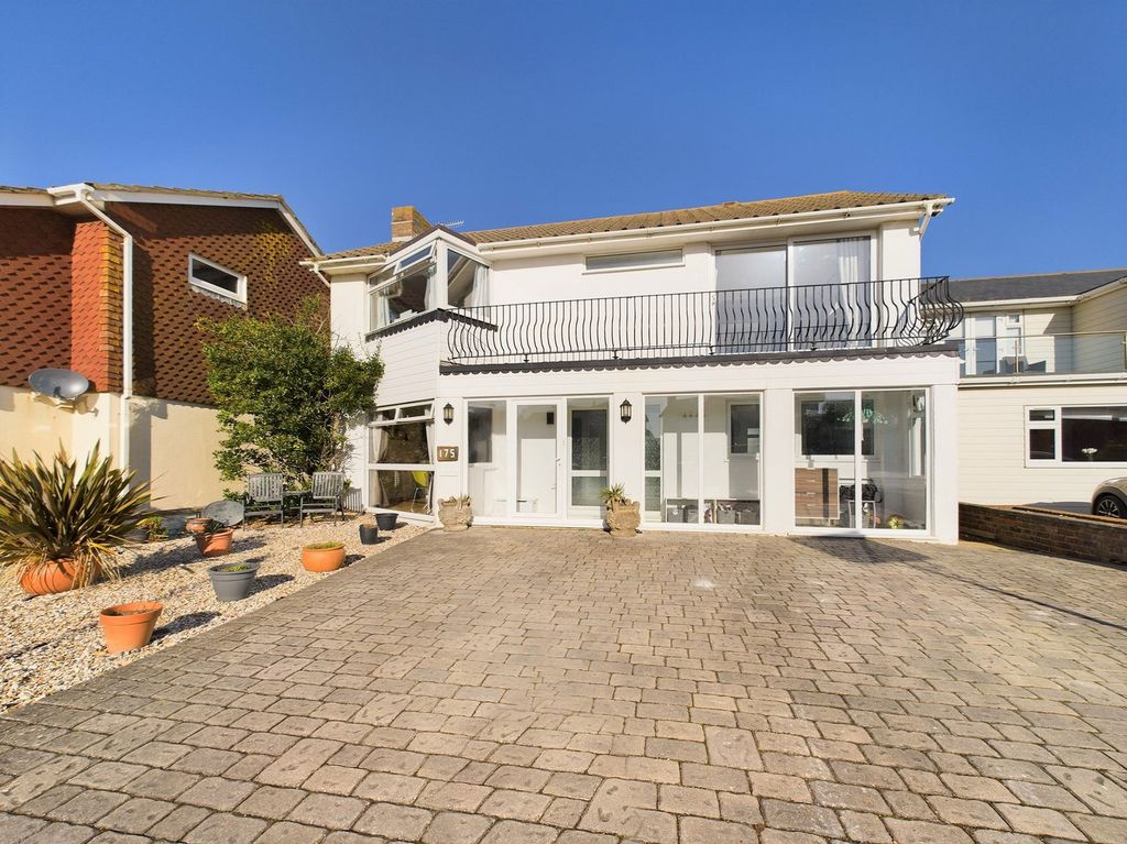 Property photo 1 of 24