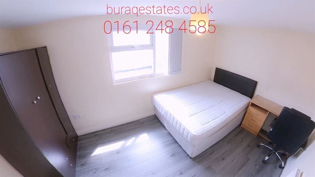 Property photo 2 of 12 Bright, Simply Furnished Bedroom With A Double Bed...