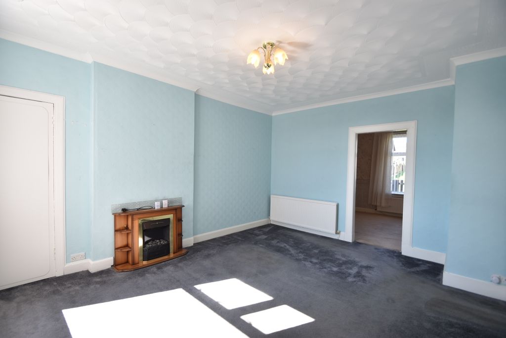 Property photo 3 of 28