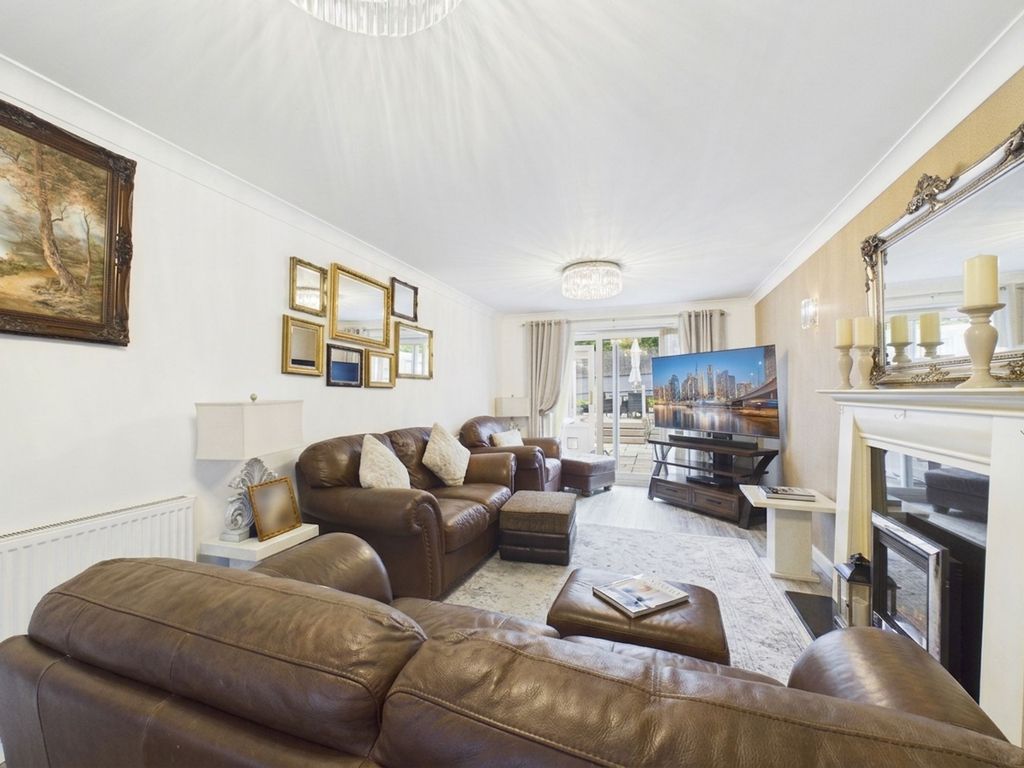 Property photo 2 of 29