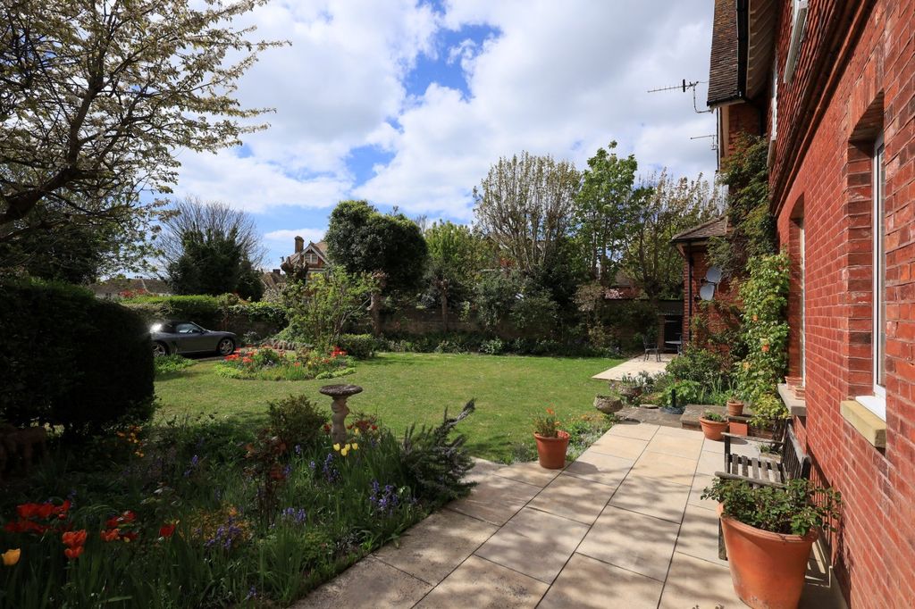 Additional image 13 of 3 bed flat for saleSt. Johns Road, Eastbourne BN20