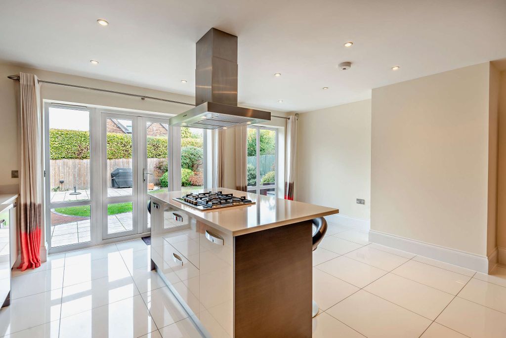 Property photo 3 of 18 Picture No. 02