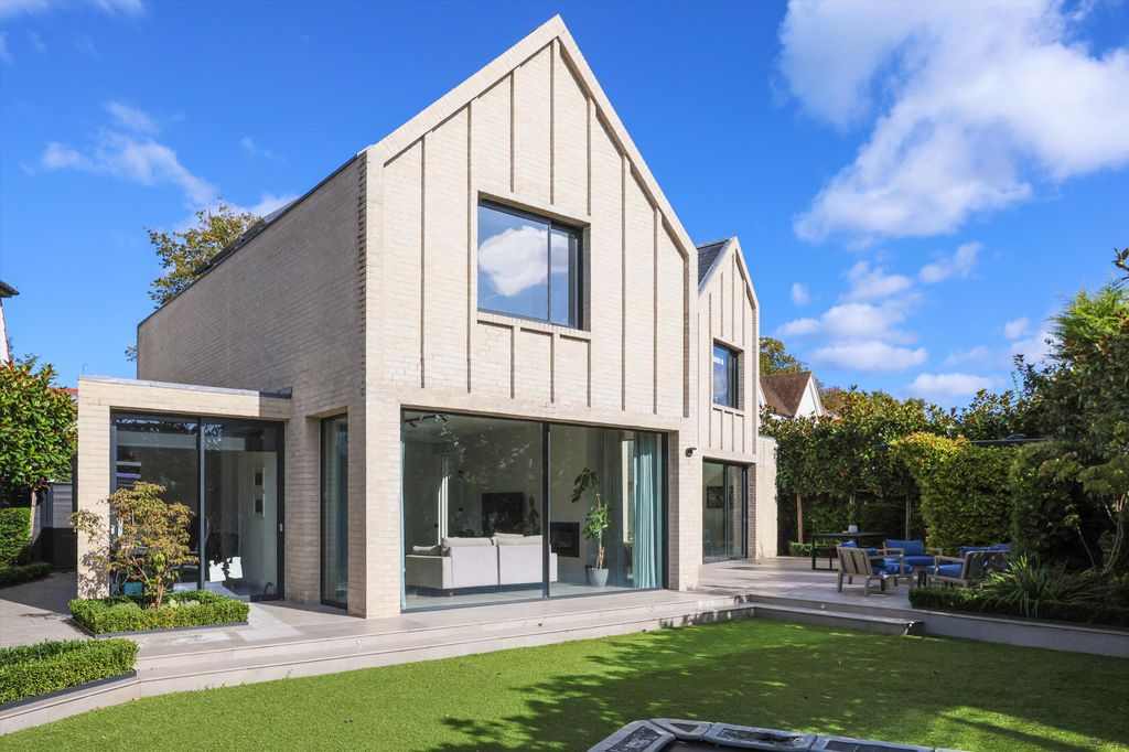 Property photo 1 of 25 Image