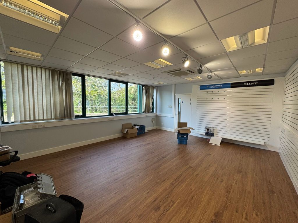 Property photo 3 of 6 Photo 3