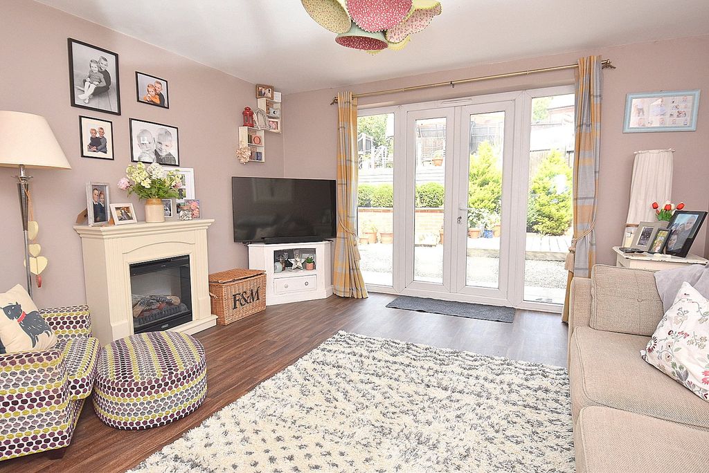 Property photo 3 of 16 Picture No. 05