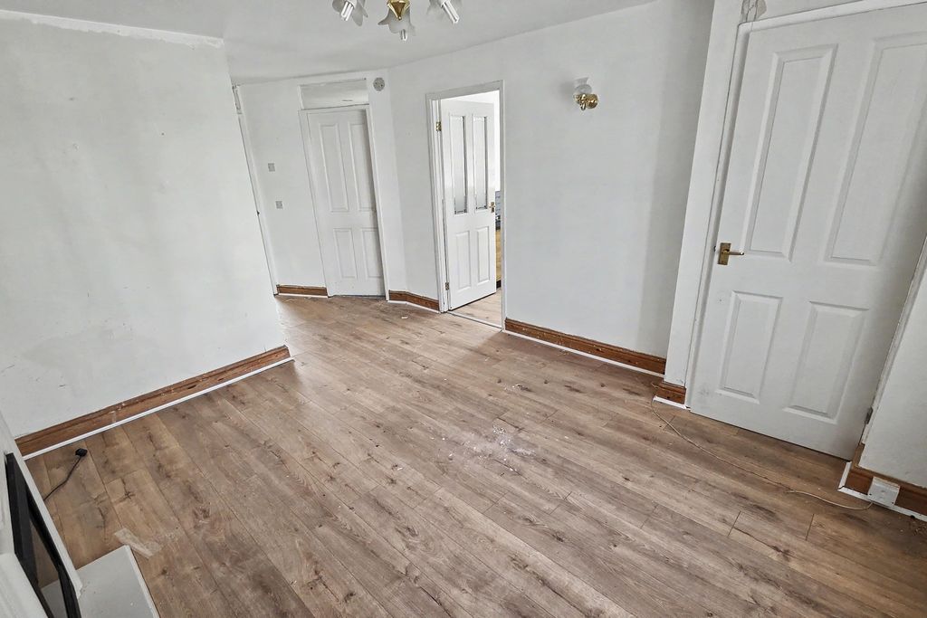 Property photo 2 of 16 2 Welbeck Grove, Bingham, Nottingham, Ng13 8Rf