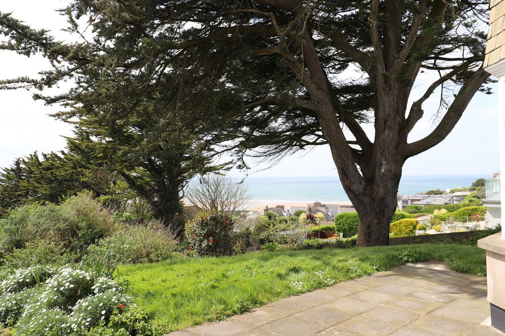 Property photo 2 of 17 Photo 10