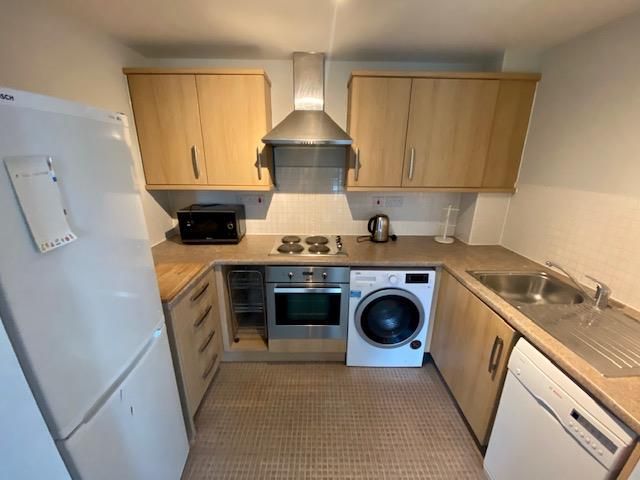 Property photo 1 of 8 Kitchen