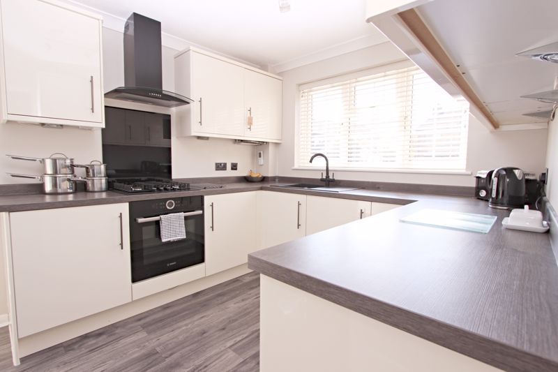 Property photo 3 of 18 Photo 9