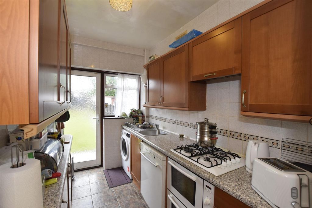 Property photo 3 of 13 Kitchen.Jpg