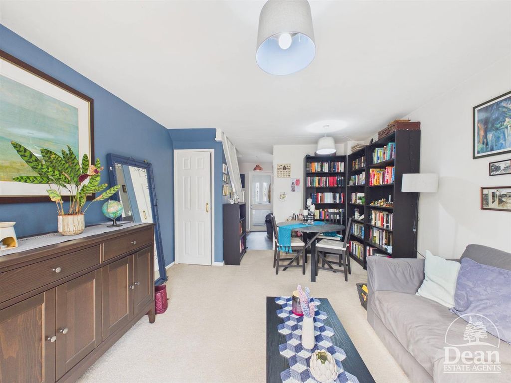 Property photo 2 of 19
